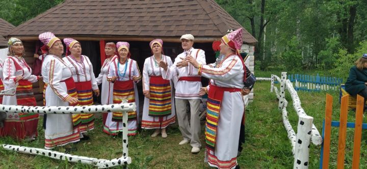 Сегодня 12 июня лениногорцы празднуют на майдане Сабантуй
