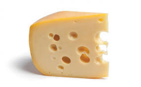 Сыровар рассказал, почему в магазинах почти нет настоящего сыра