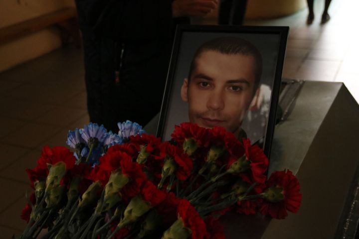 В Лениногорске простились с погибшим в СВО земляком