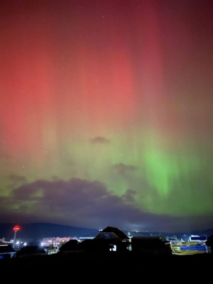 Стали известны причины появления в Лениногорском районе северного сияния
