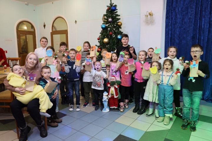 В Лениногорске дети подготовили подарки к Новому году