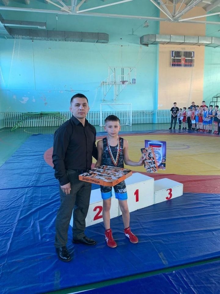 В Лениногорске прошло соревнование по греко-римской борьбе