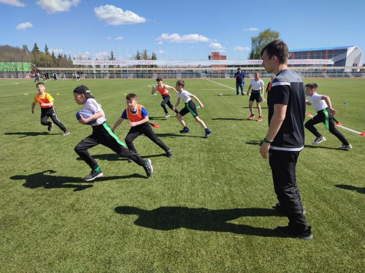 В Лениногорске прошли соревнования по тег-регби