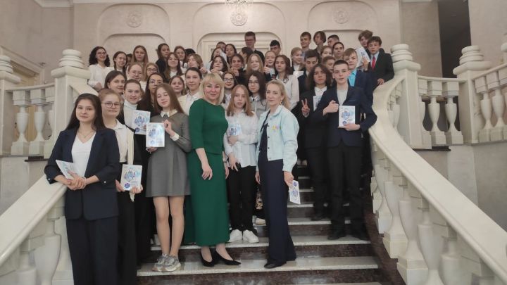 Специалисты отдела ЗАГС Лениногорска рассказали школьникам о ценностях семейной жизни