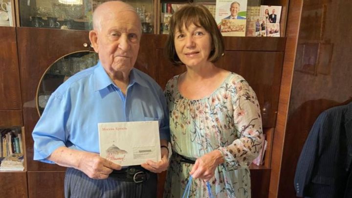 Почетного гражданина Лениногорска поздравили с 95-летием