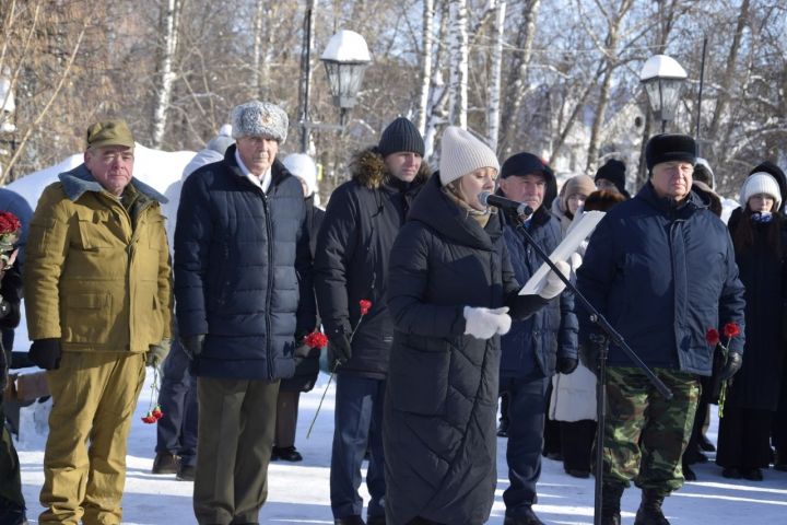 В Лениногорске прошел митинг, посвящённый в честь годовщины вывода войск из Афганистана