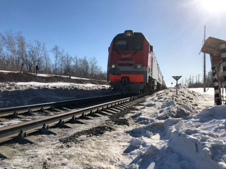 Инспекторы ГИБДД Лениногорска напомнили водителям, что железная дорога не прощает ошибок