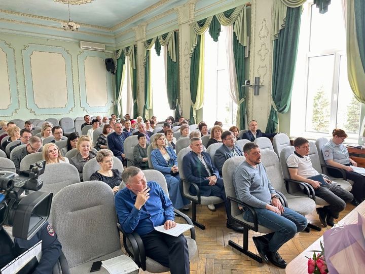 В Лениногорске прошло внеочередное расширенное заседание комиссии по БДД