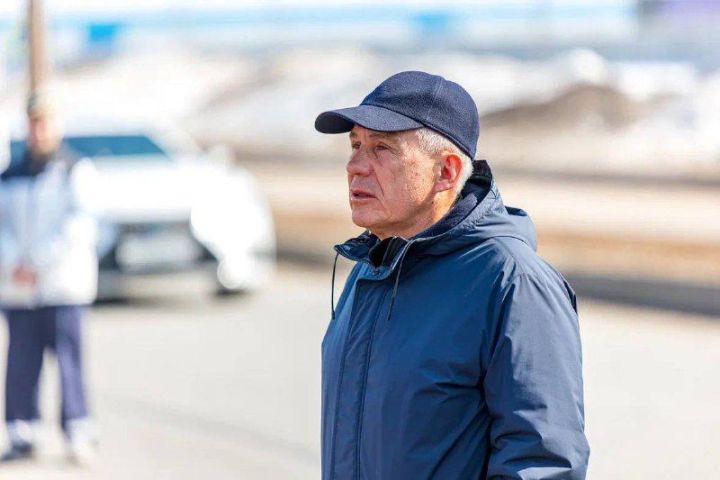 Раис республики Татарстан Рустам Минниханов посетил Елабугу после атаки беспилотников