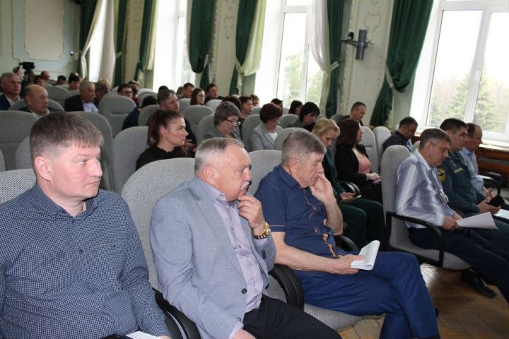 В Лениногорске состоялась совместная сессия городского и районного Советов