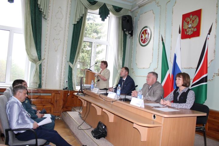 В Лениногорске состоялась совместная сессия городского и районного Советов
