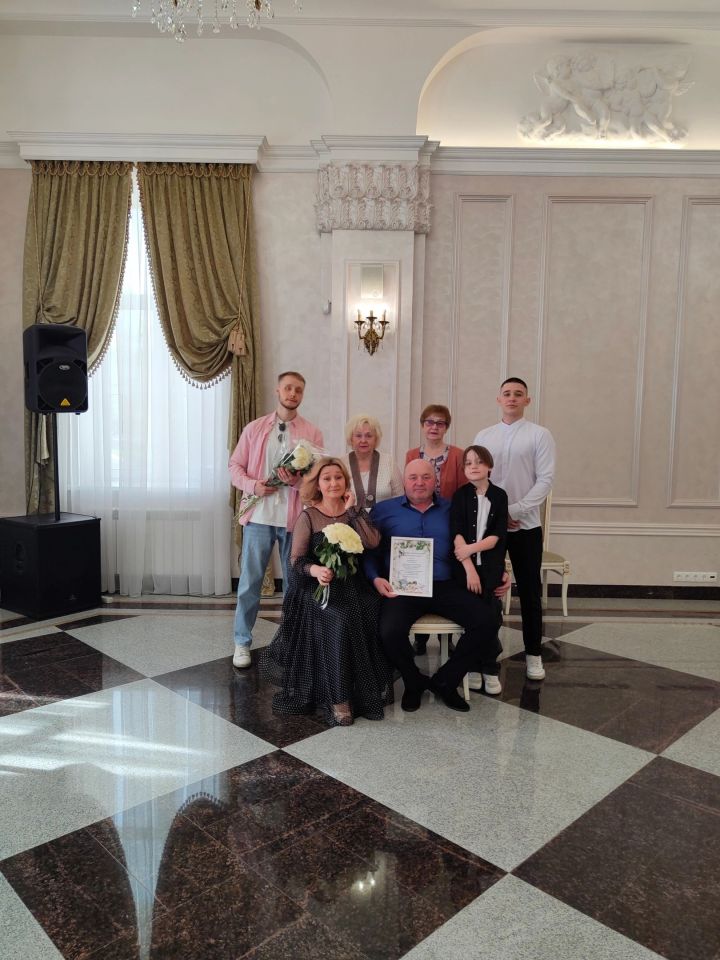 Супруги Сурановы из Лениногорска отметили 25 лет совместной жизни