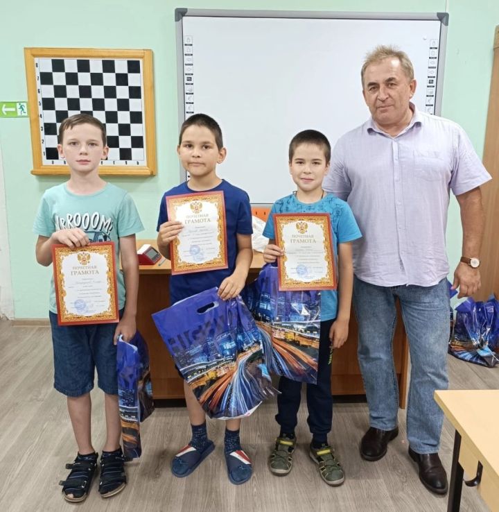 В Лениногорске прошел турнир по шахматам