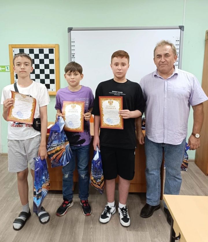 В Лениногорске прошел турнир по шахматам