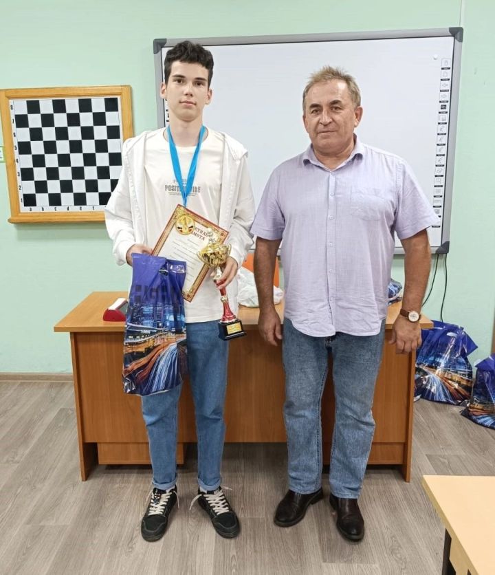 В Лениногорске прошел турнир по шахматам