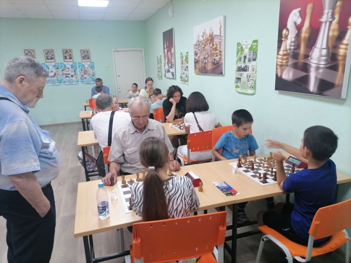 В Лениногорске прошел турнир по шахматам