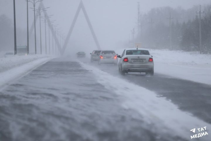 Водителей Лениногорска предупредили о метели и заносах на дорогах