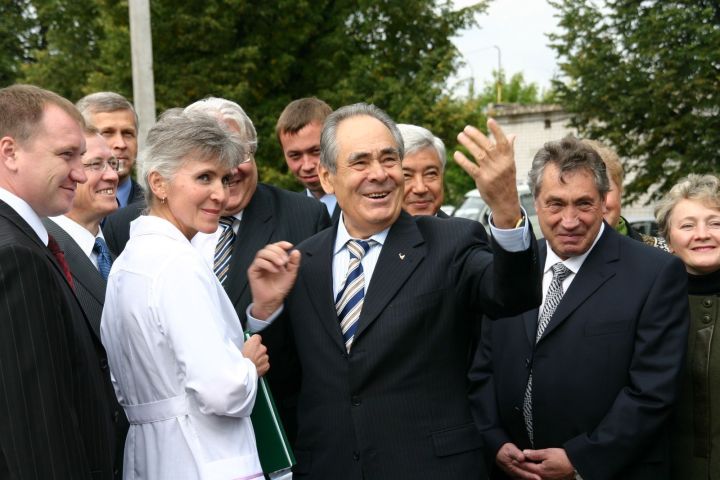 Лениногорск поздравляет с днём рождения Минтимера Шаймиева