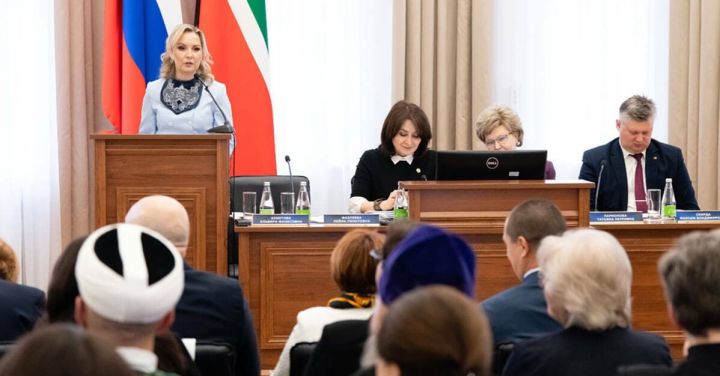 Татарстан — лидер среди регионов Приволжского федерального округа по рождаемости и бракам