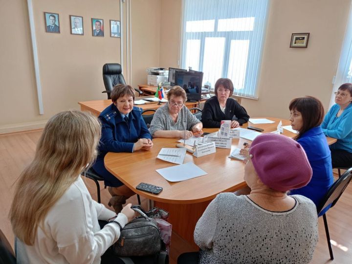 В Лениногорске прошел День правовой помощи для пенсионеров