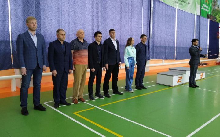 В Лениногорске прошло Первенство по бадминтону среди школьников