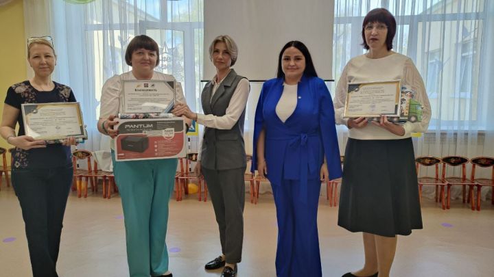 В Лениногорске педагоги детсадов изучали методики по профилактике ДТП с участием детей
