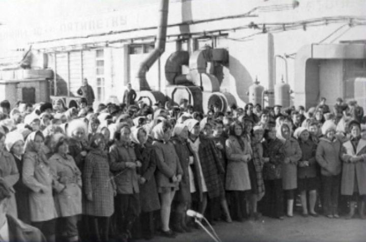 Краеведческий музей просит жителей поделиться историями и фотографиями о заводах и фабриках Лениногорска