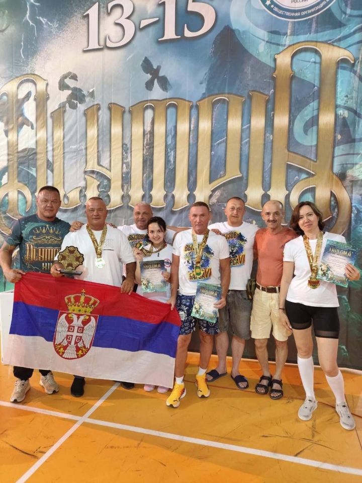Жительница Альметьевска завоевала золото на Чемпионате Европы по силовым видам спорта