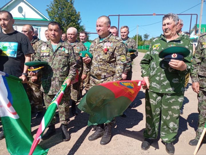 В селе Верхние Чершилы Лениногорского района состоялось торжественное открытие памятника пограничникам