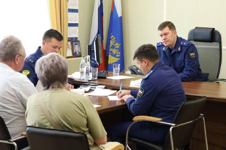 Прокурор Республики Татарстан Альберт Суяргулов лично встретился и выслушал обращения граждан в Лениногорске