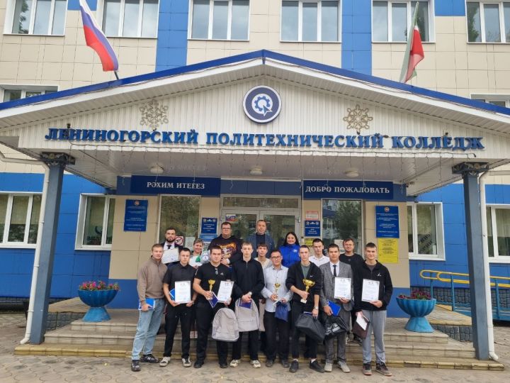 В Лениногорске состоялся конкурс среди студентов автомобилистов «АВТОСЕССИЯ −2025»