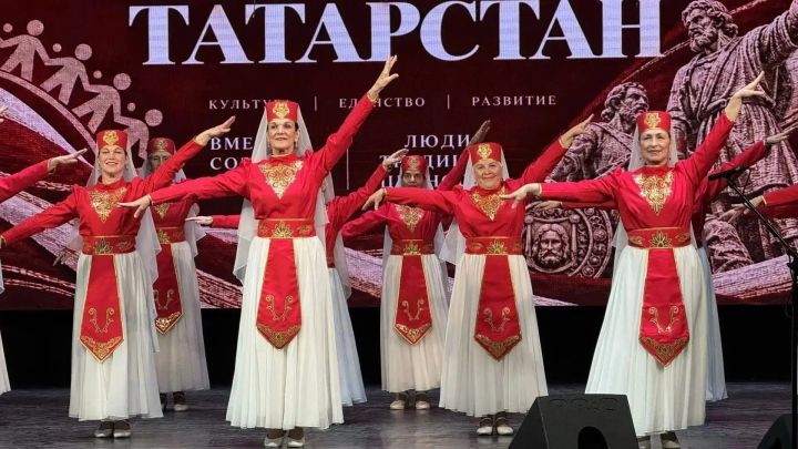 На зональном республиканском этнофестивале в Лениногорске выступили 800 участников