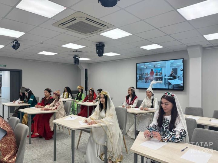 Всероссийский диктант «Россия – семья семей» прошел в Казани