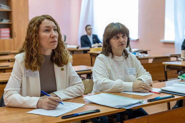 В Лениногорске юные исследователи из 11 районов Татарстана представили более 100 работ