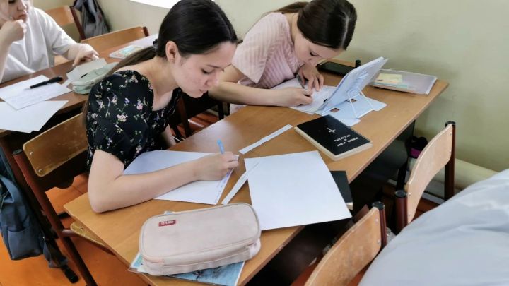 В Лениногорске в воскресной школе при Свято-Троицком приходе состоялся годовой экзамен