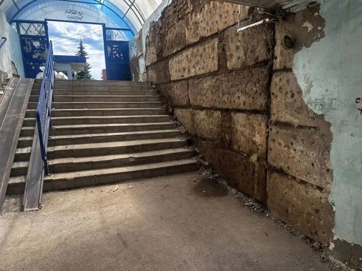 В Лениногорске начали ремонт подземного перехода на улице Чайковского