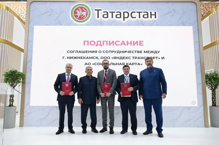 Рустам Минниханов провел ряд рабочих встреч на полях Международной промышленной выставки «Иннопром»