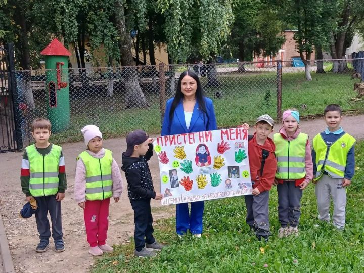 В Лениногорске прошла акция по безопасности детей в автомобилях