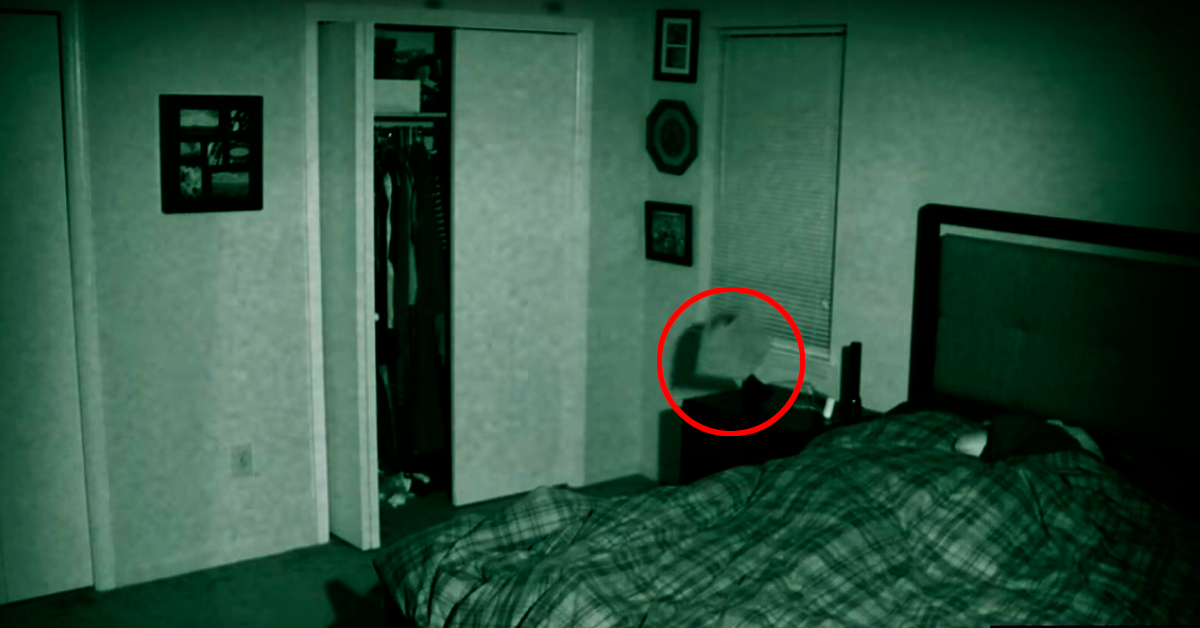 Паранормальное явление дом призраков. Видеокамера в спальне. Скрытые камеры в спальные. Скрытые камеры в спальне.