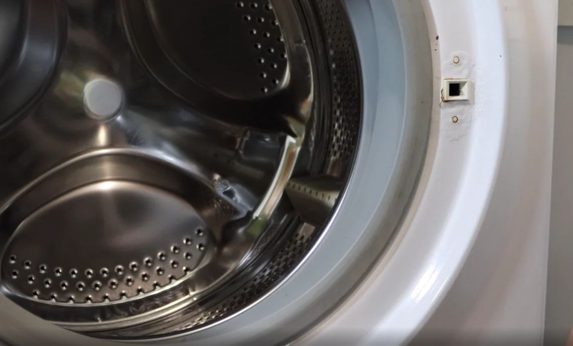 Чем очистить стиральную машину от накипи. Чистка стиральной машины. Как почистить стиральную машинку LG f80c3ld. Как чистить стиральную машину LG wp-750r.