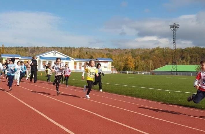 В Лениногорске впервые прошёл кросс среди детских садов