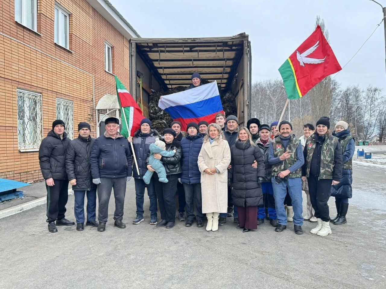 Районы Татарстана продолжают поддерживать военнослужащих и подшефные города республики