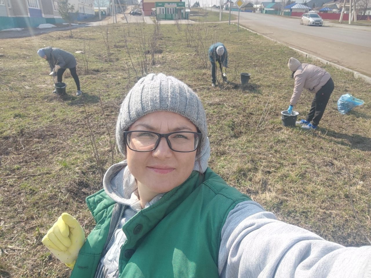 Жители Шугурово Лениногорского района навели чистоту на улицах своего посёлка