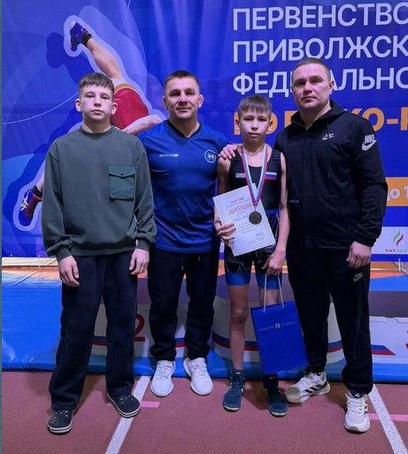 Борец из Лениногорска завоевал победу на первенстве Приволжского федерального округа по греко-римской борьбе