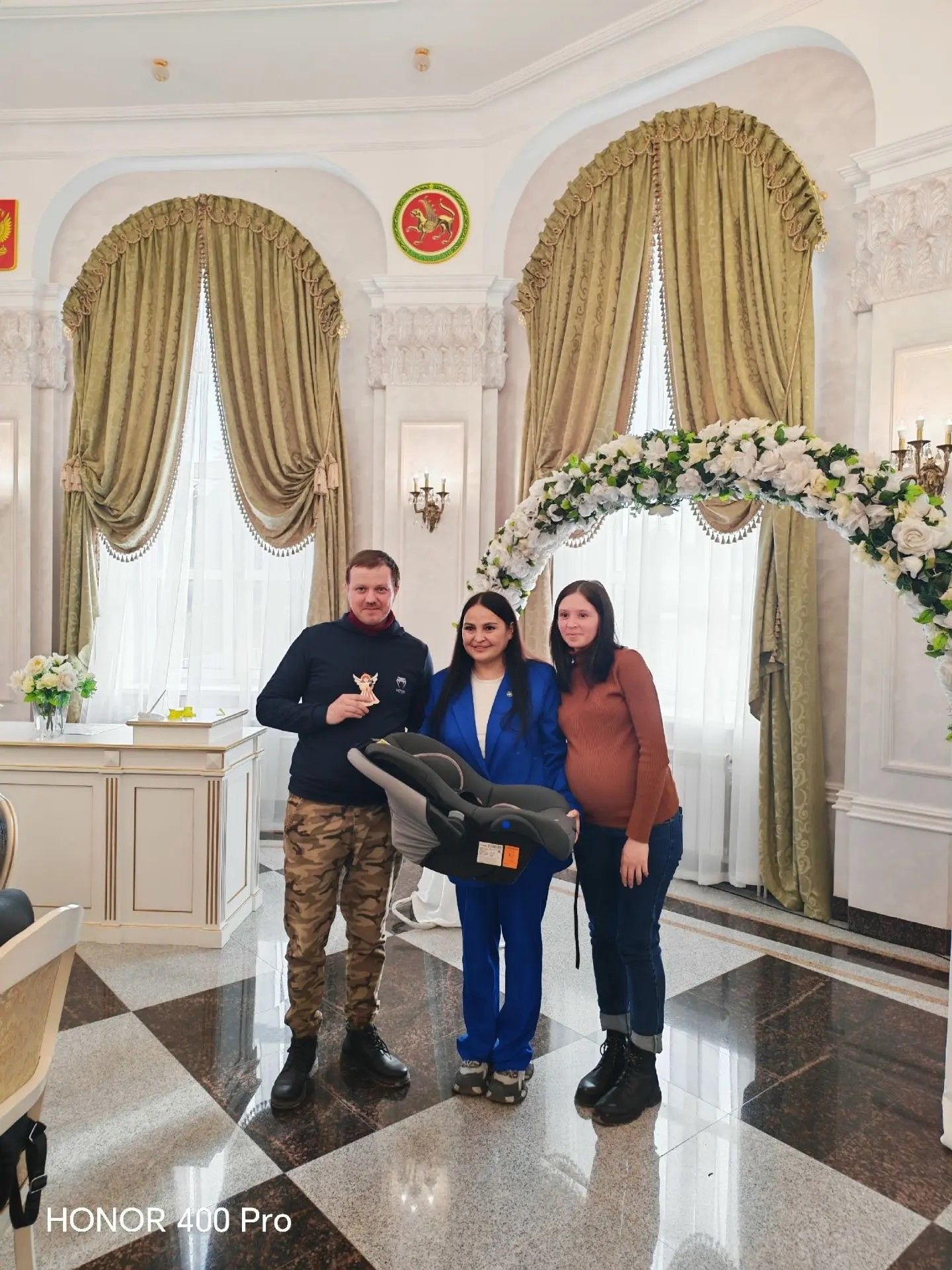 В Лениногорско отделе ЗАГС состялся круглый стол «Лучшее имя женщины»