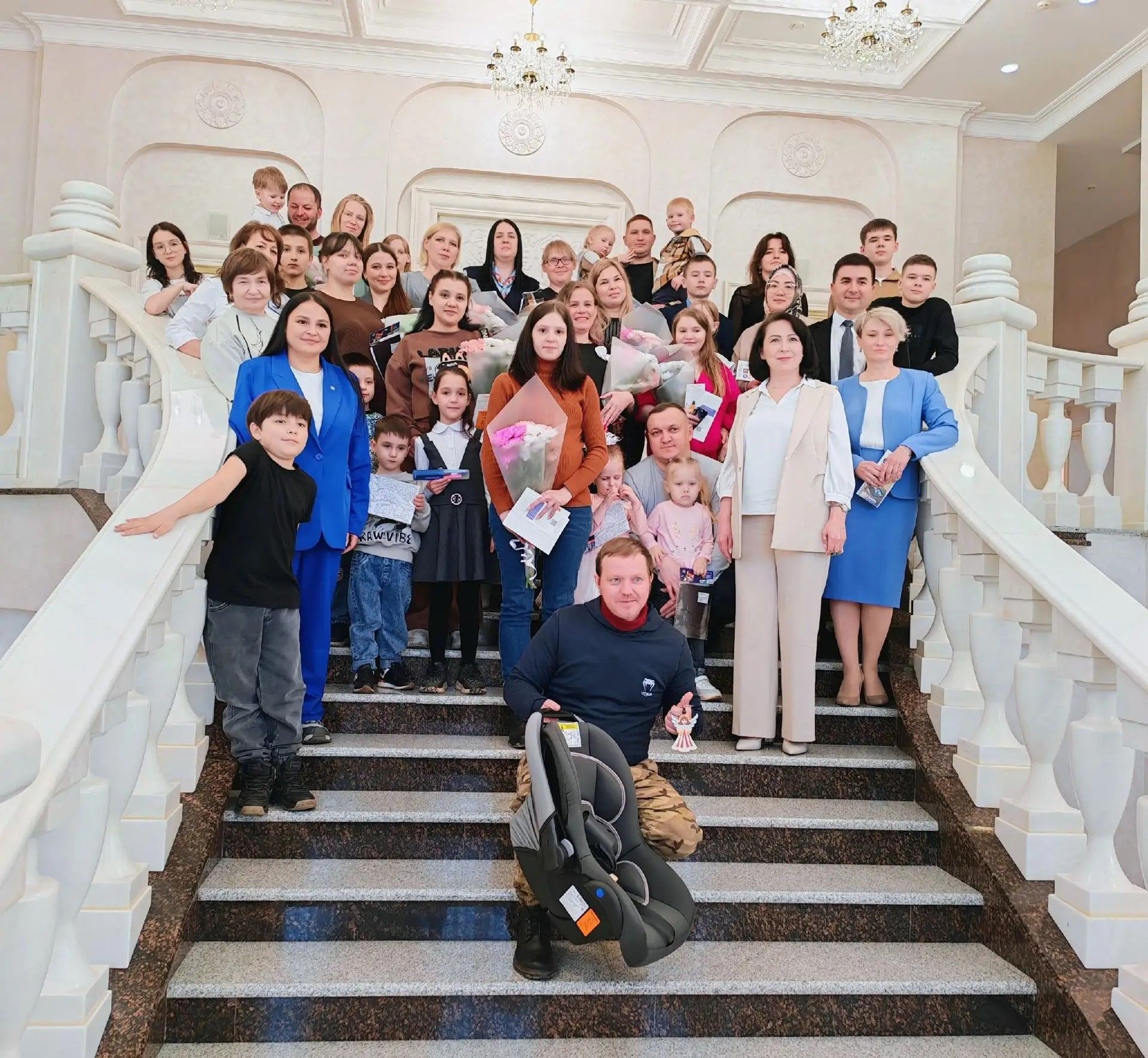 В Лениногорско отделе ЗАГС состялся круглый стол «Лучшее имя женщины»