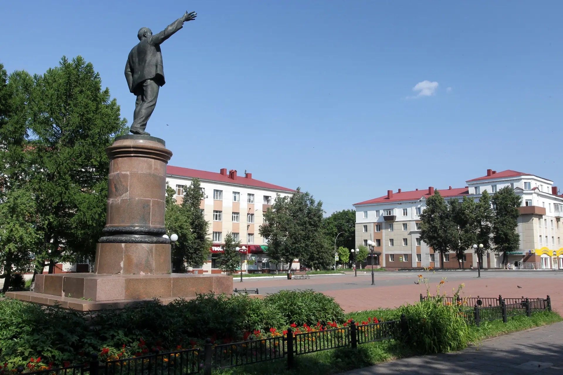 В Лениногорске  продолжается онлайн-голосование за объекты благоустройства в 2027 году