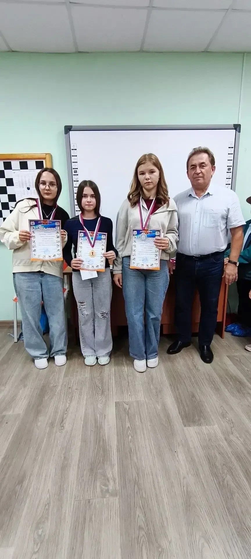 В Лениногорске состоялся шахматный турнир «Честь шахматной короны»