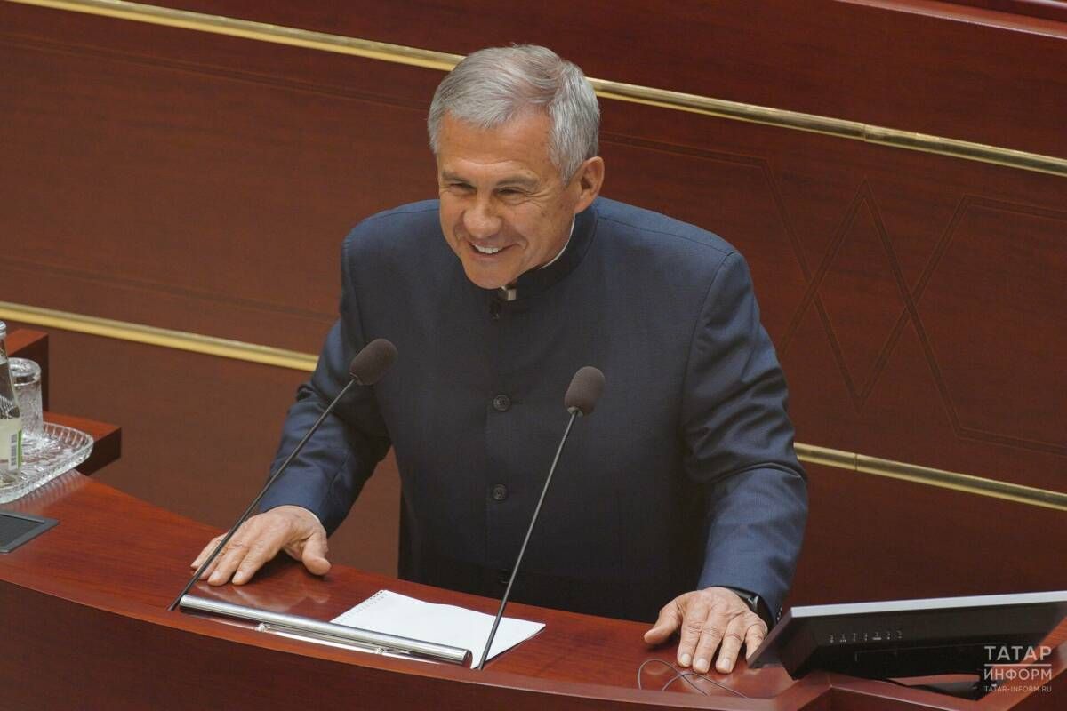 Минниханов поручил держать ход выборов в Татарстане на постоянном контроле