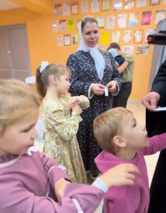 В Лениногорском районе Мария и Николай Псурцевы прибыли на выборы всей семьей